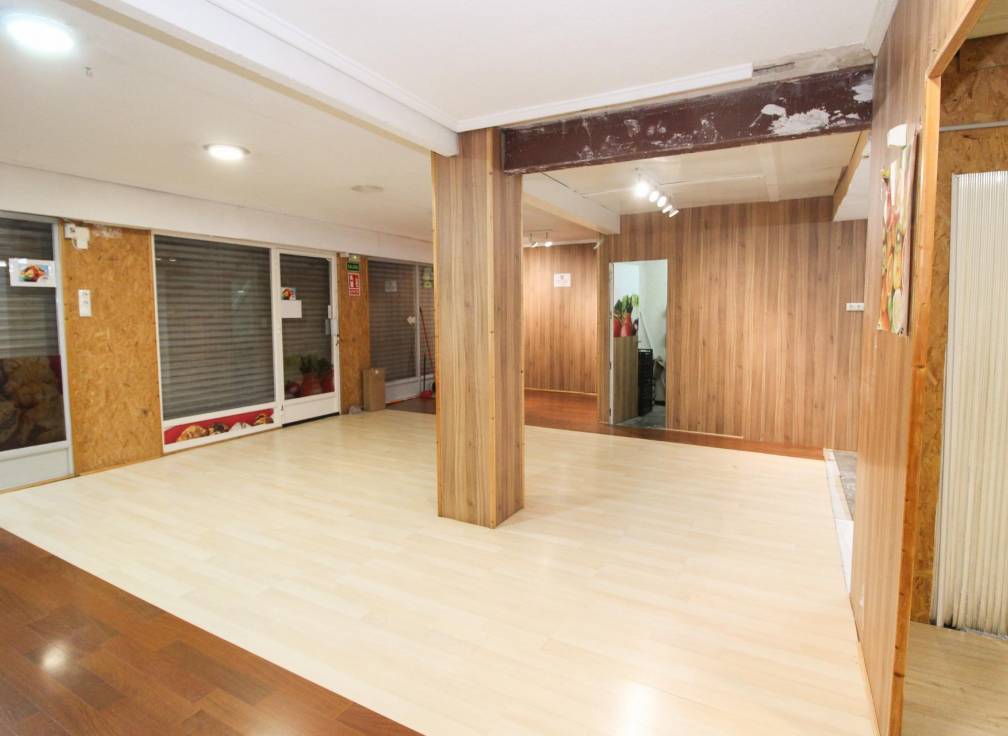 Segunda mano - Local comercial - Elche - Sector Quinto