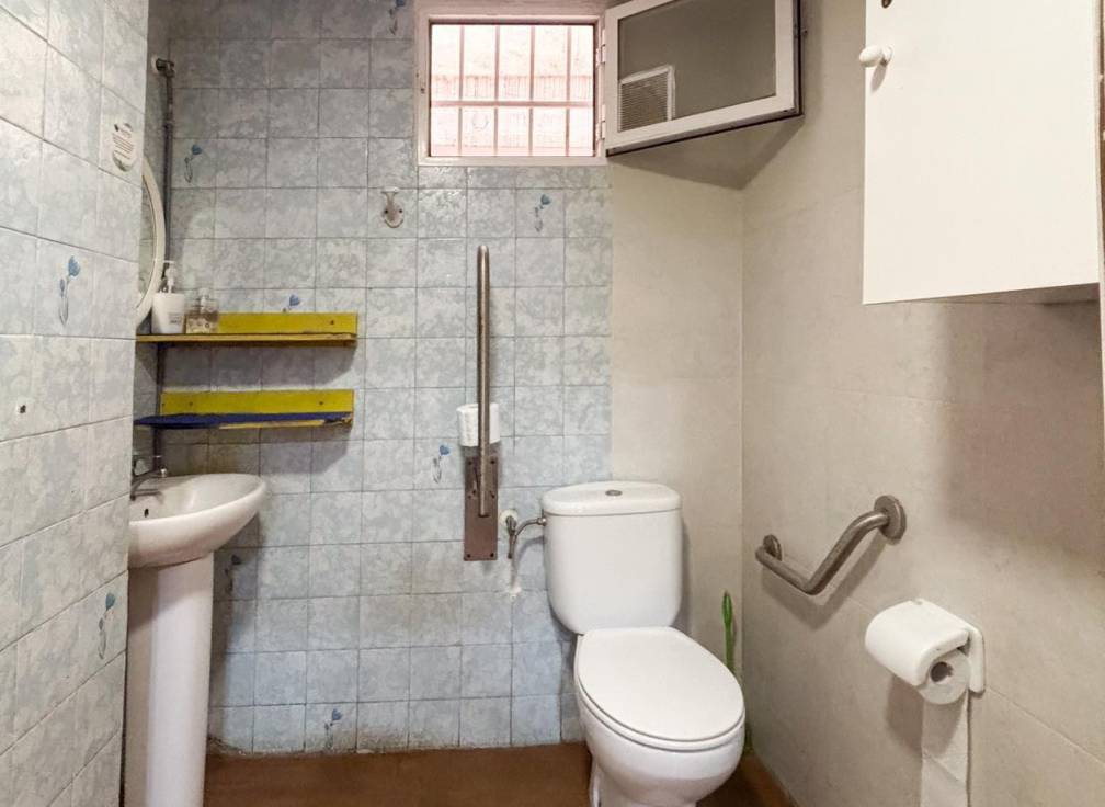 Segunda mano - Local comercial - Santa Pola - Playa Levante