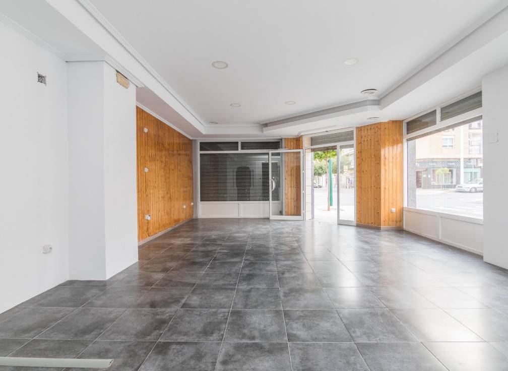 Segunda mano - Local comercial - Torrellano - Centro