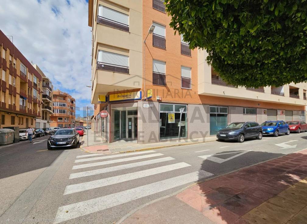 Segunda mano - Local comercial - Torrellano - Centro