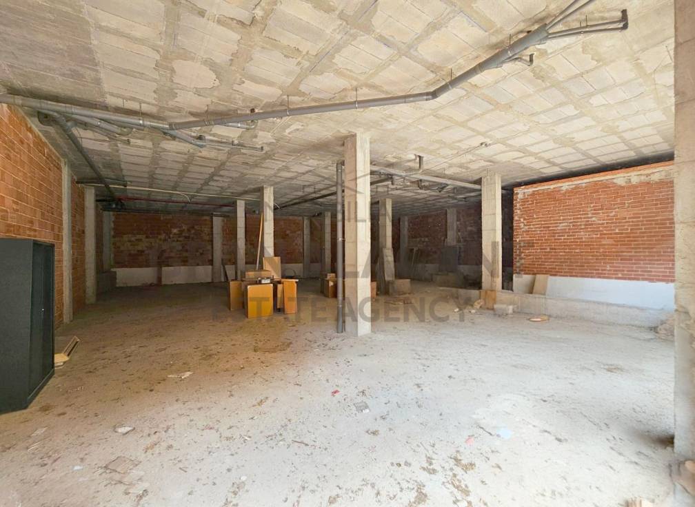 Segunda mano - Local comercial - Torrellano - Centro