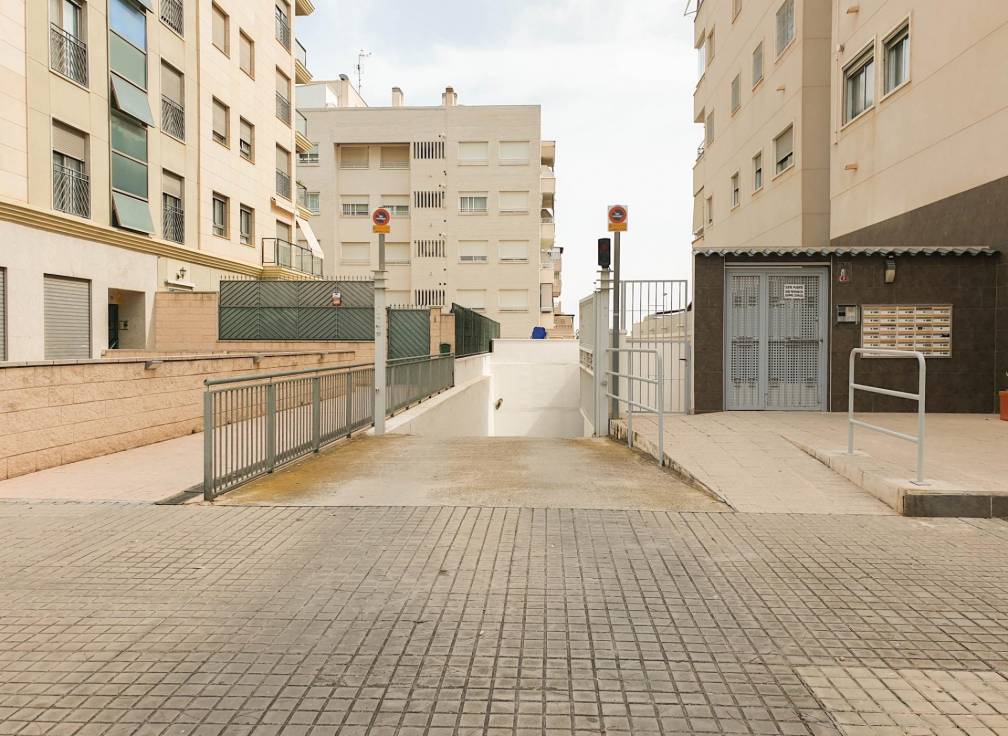 Segunda mano - Parking - Elche - Campo de Fútbol