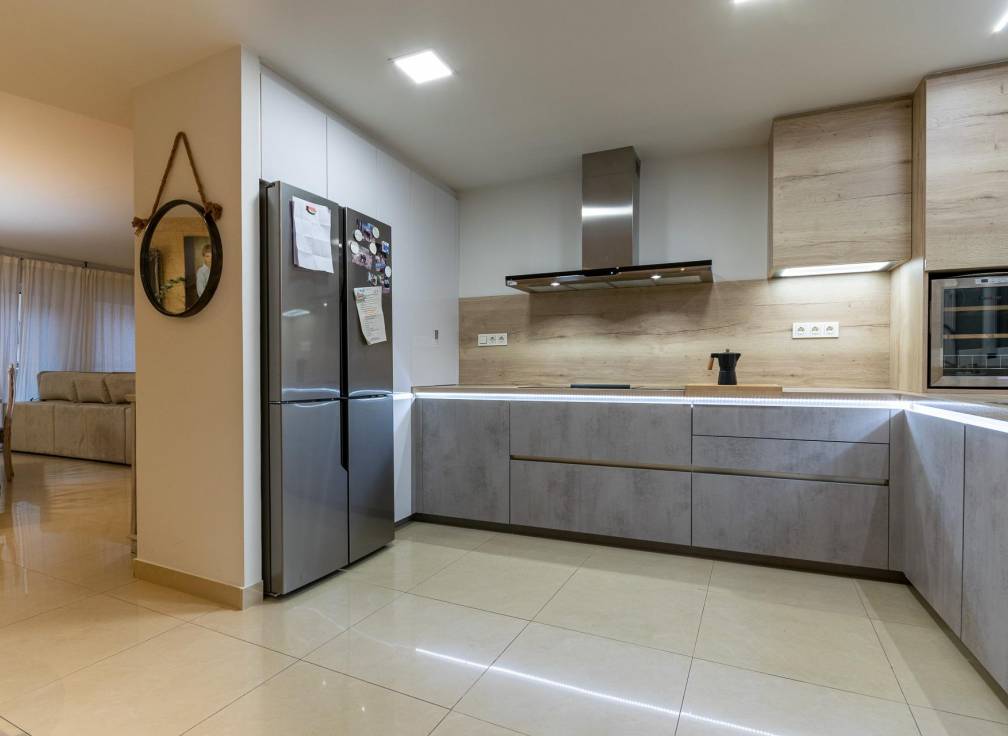 Segunda mano - Piso - Crevillent - CENTRO