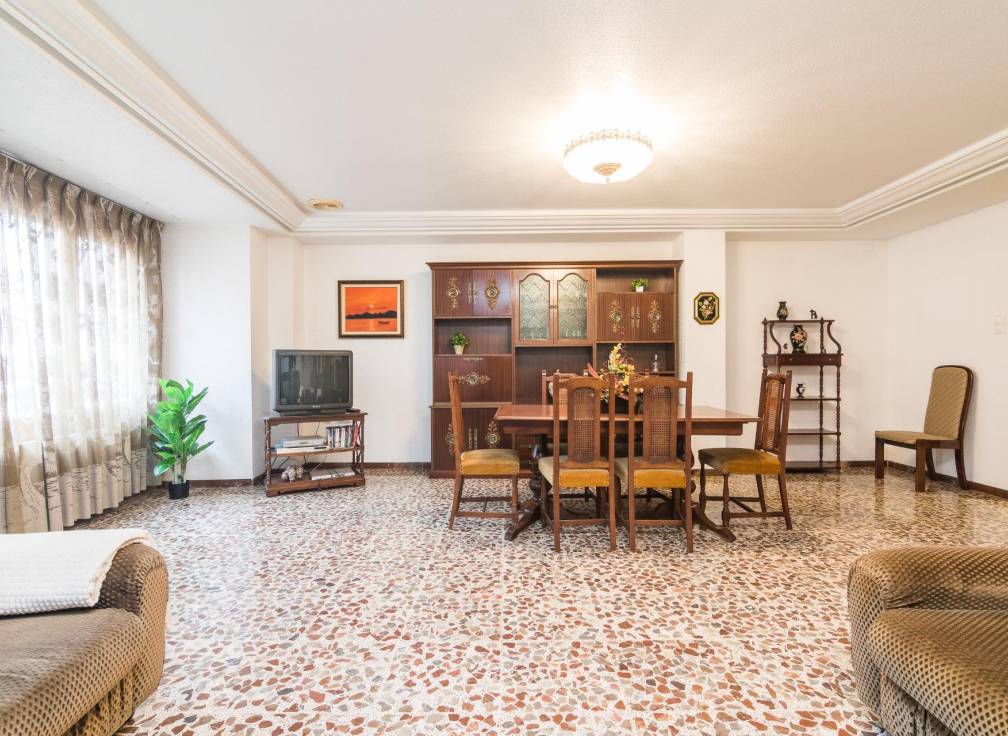 Segunda mano - Piso - Elche - Centro