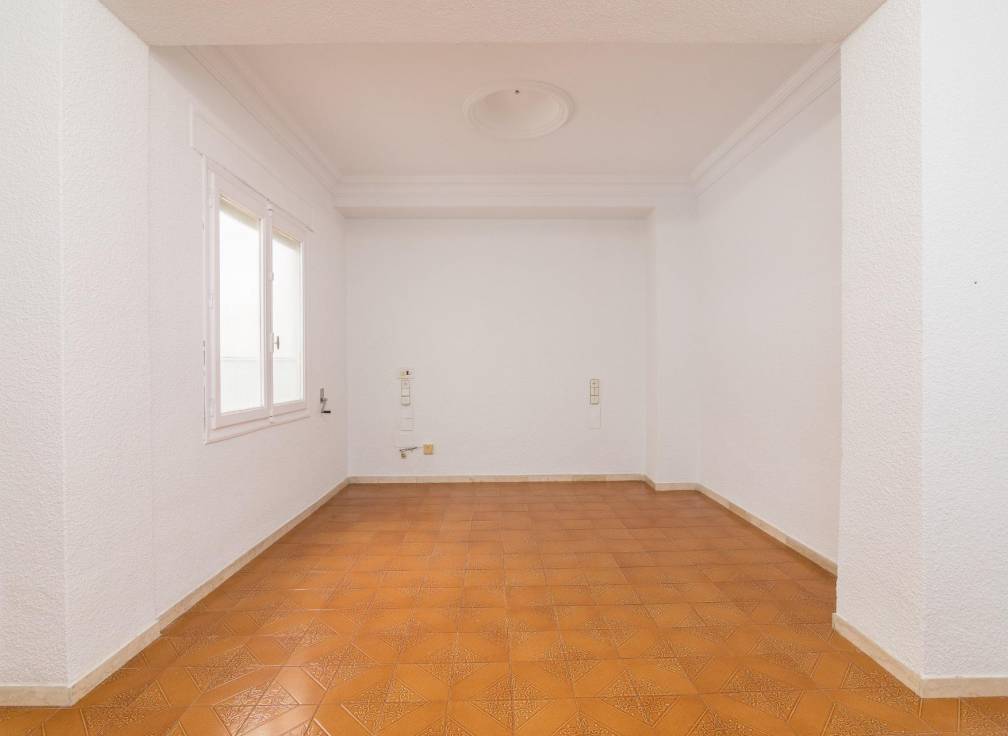 Segunda mano - Piso - Elche - Centro