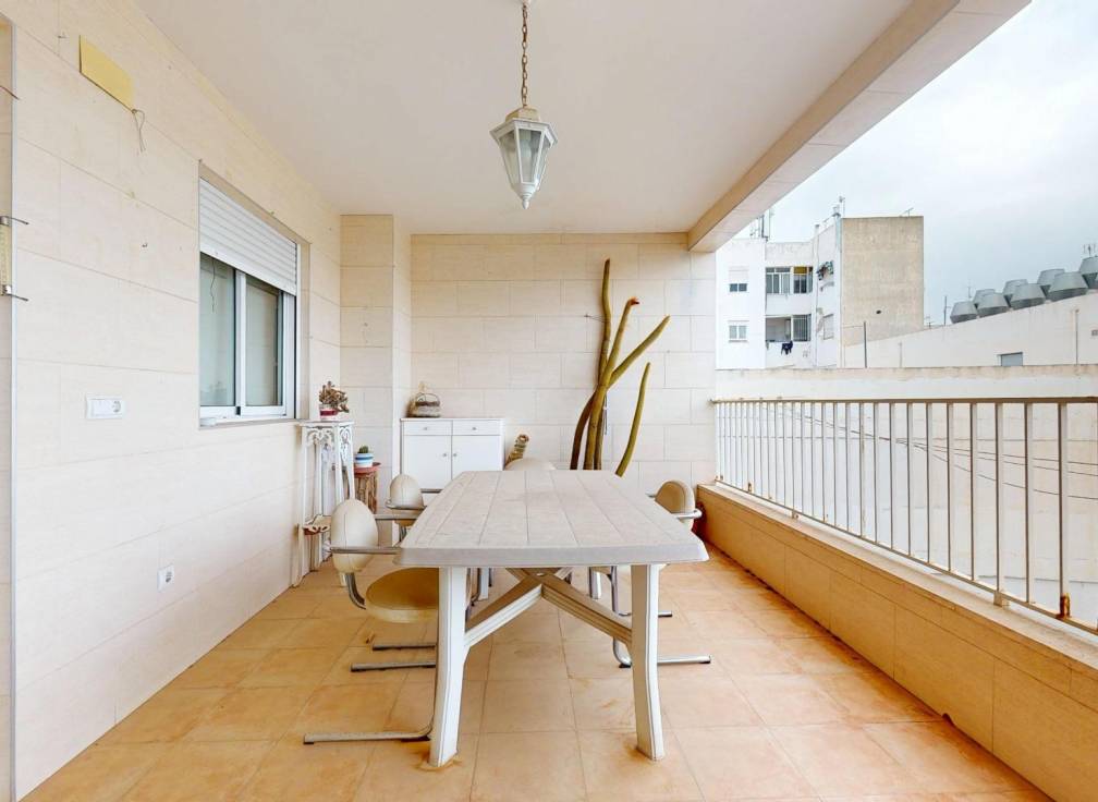 Segunda mano - Piso - Elche - Centro