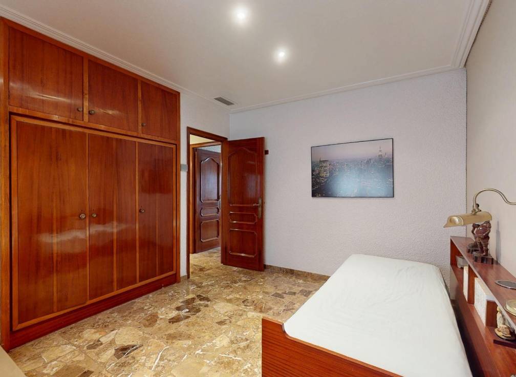 Segunda mano - Piso - Elche - Centro