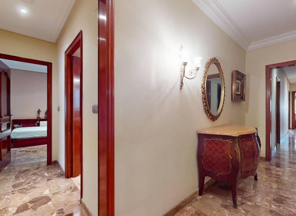 Segunda mano - Piso - Elche - Centro