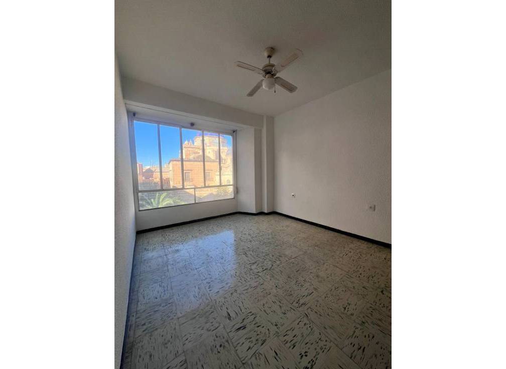 Segunda mano - Piso - Elche - Centro