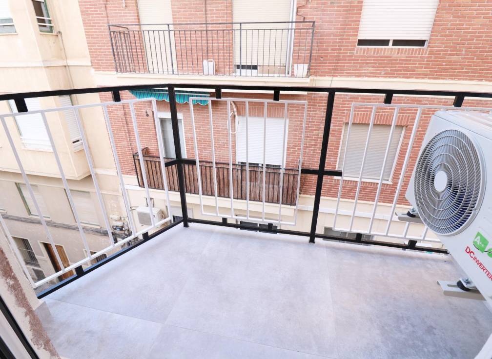 Segunda mano - Piso - Elche - Centro