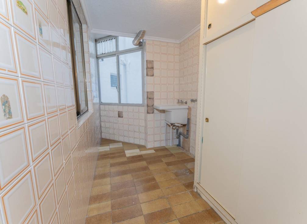 Segunda mano - Piso - Elche - Centro