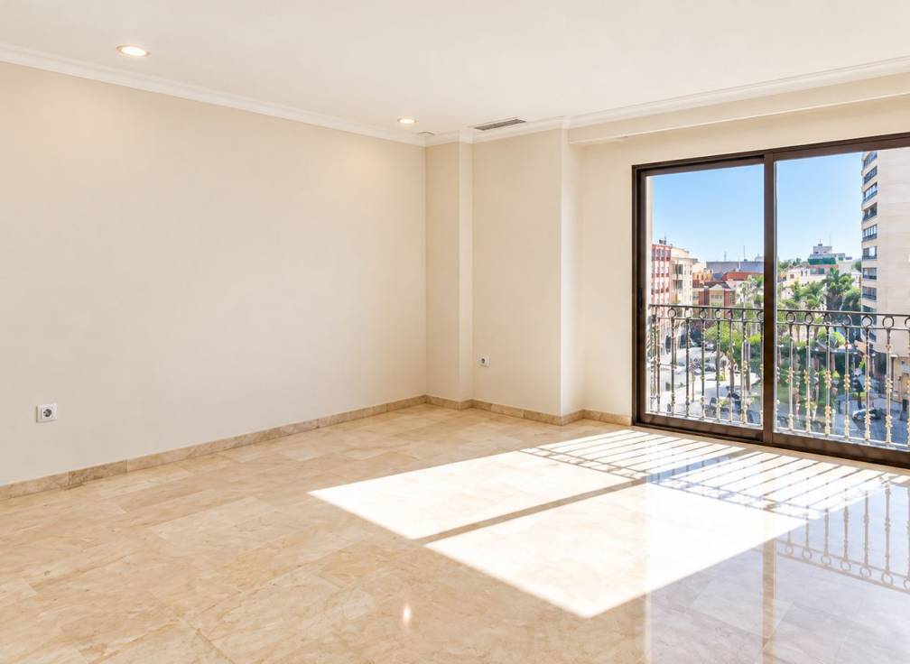 Segunda mano - Piso - Elche - Centro