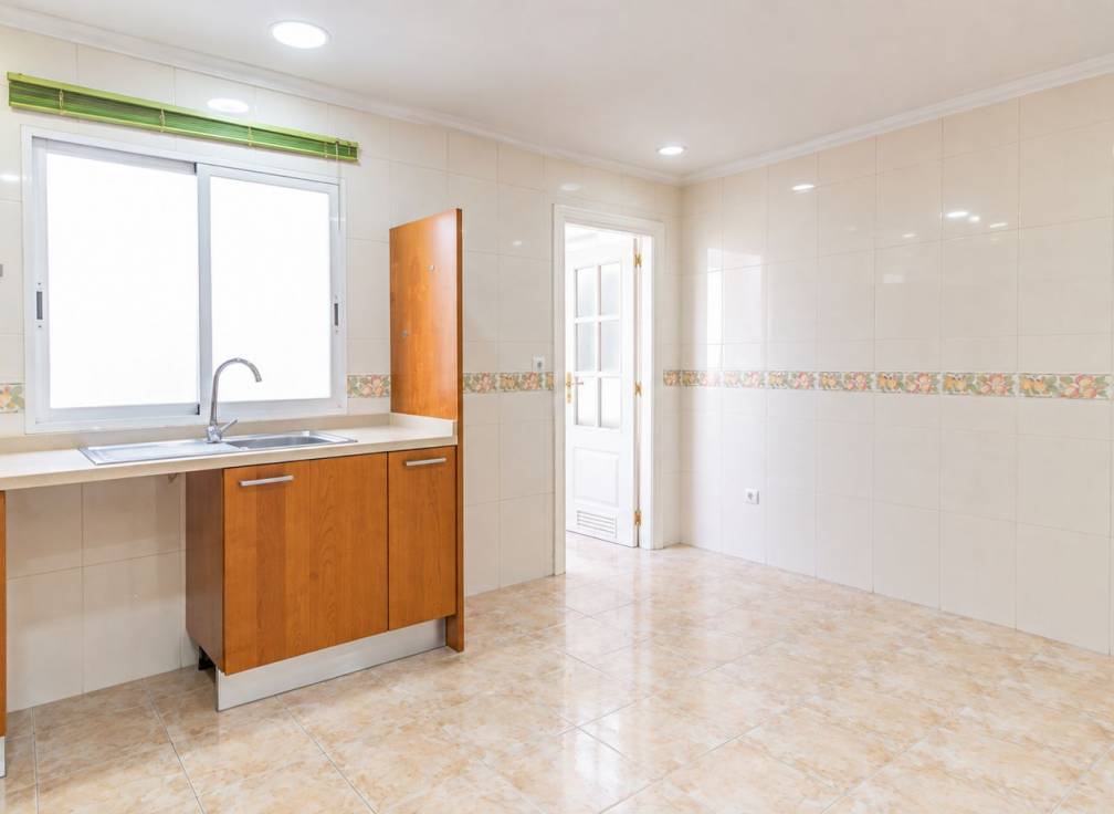 Segunda mano - Piso - Elche - Centro
