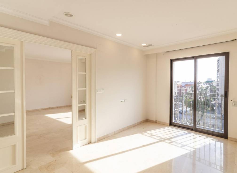 Segunda mano - Piso - Elche - Centro