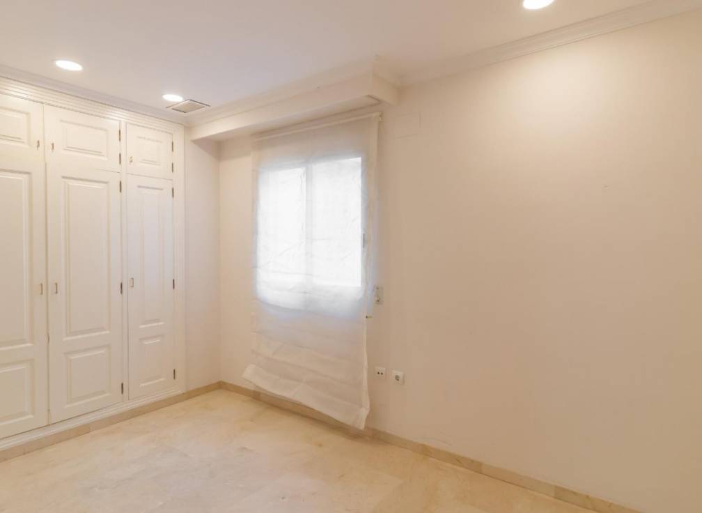Segunda mano - Piso - Elche - Centro