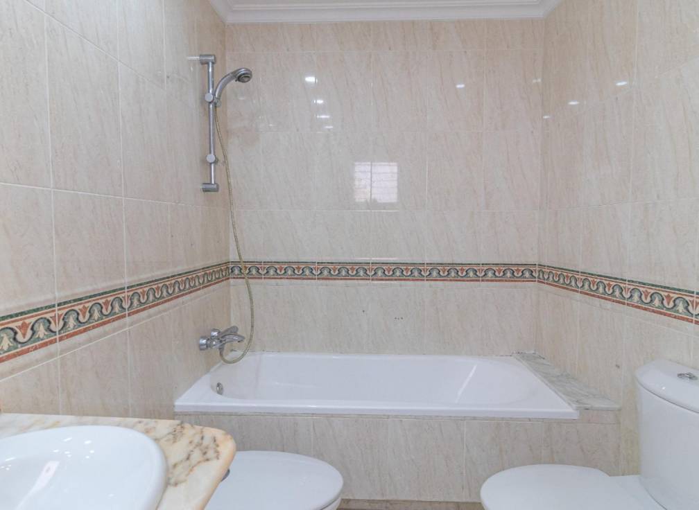 Segunda mano - Piso - Elche - Centro
