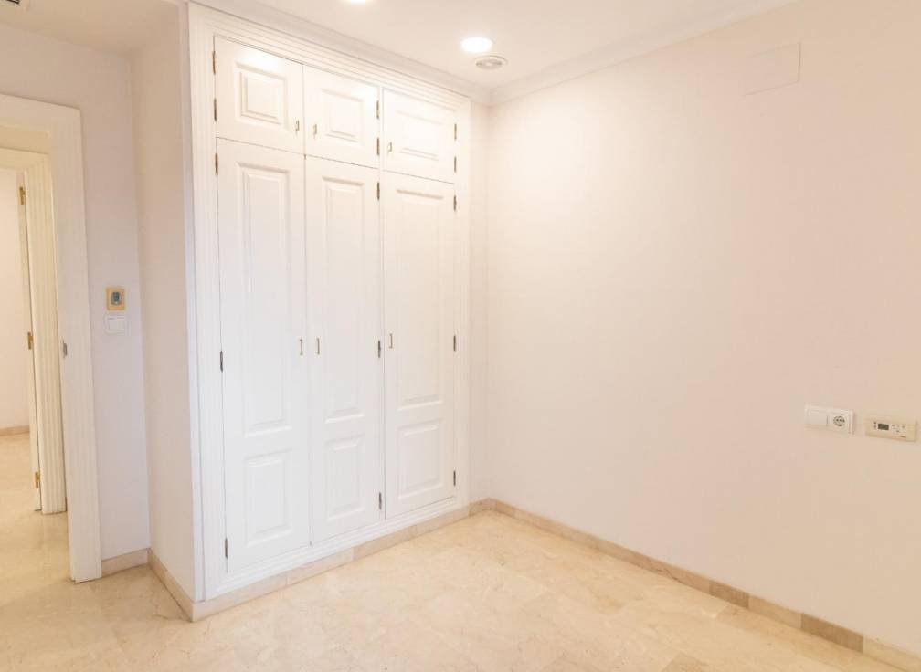 Segunda mano - Piso - Elche - Centro