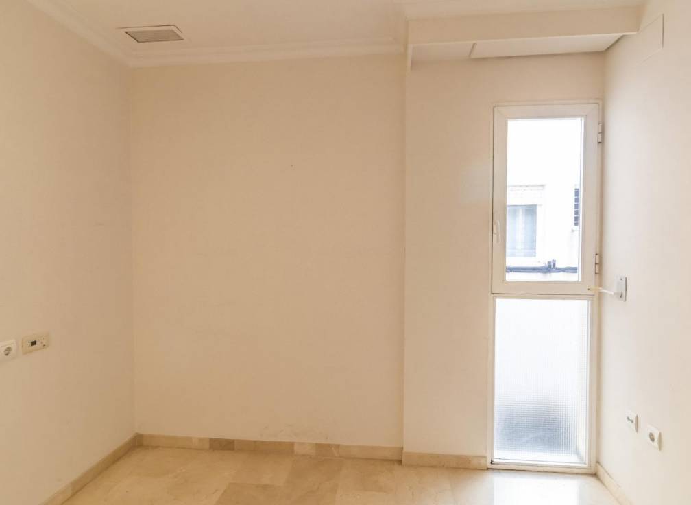 Segunda mano - Piso - Elche - Centro