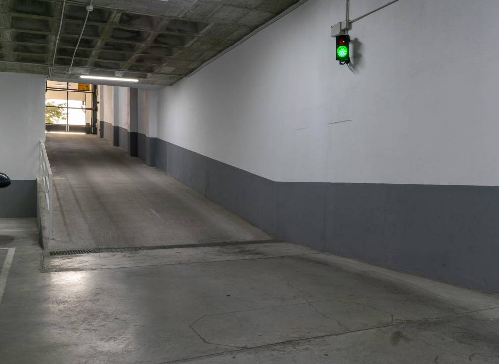 Segunda mano - Piso - Elche - Corte Ingles