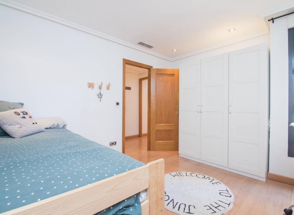 Segunda mano - Piso - Elche - Corte Ingles