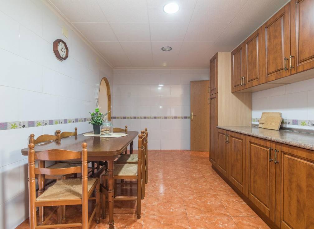 Segunda mano - Piso - Elche - Plaza Crevillente-Juzgados