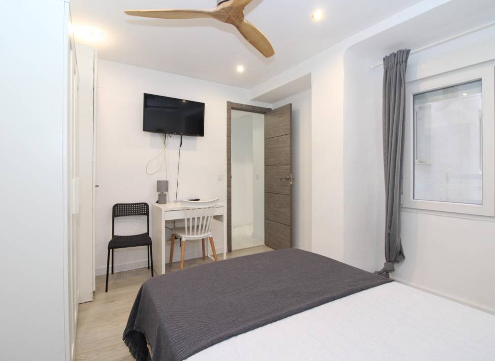 Segunda mano - Piso - Elche - Plaza Crevillente-Juzgados