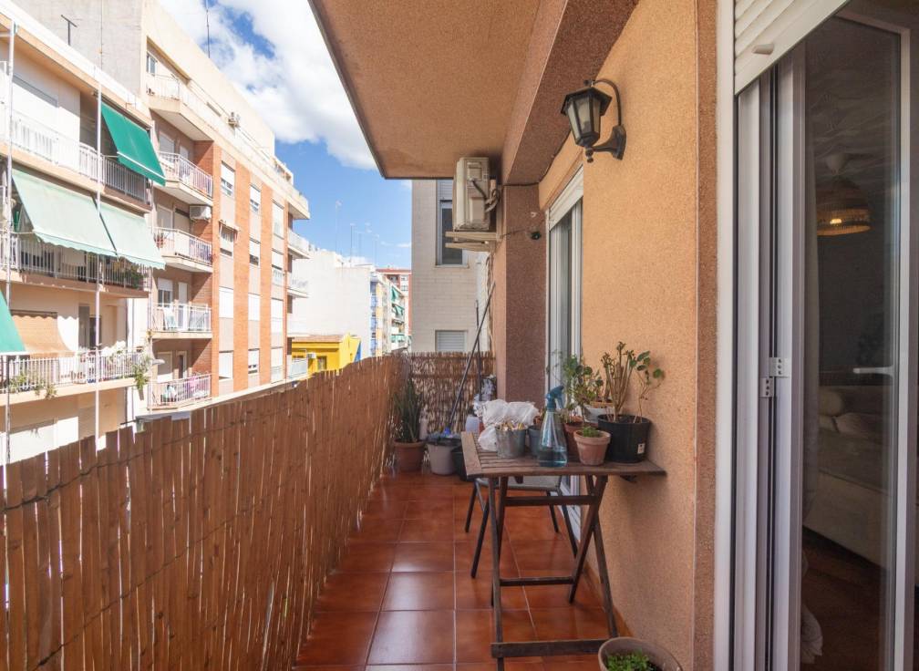 Segunda mano - Piso - Elche - Plaza Crevillente-Juzgados