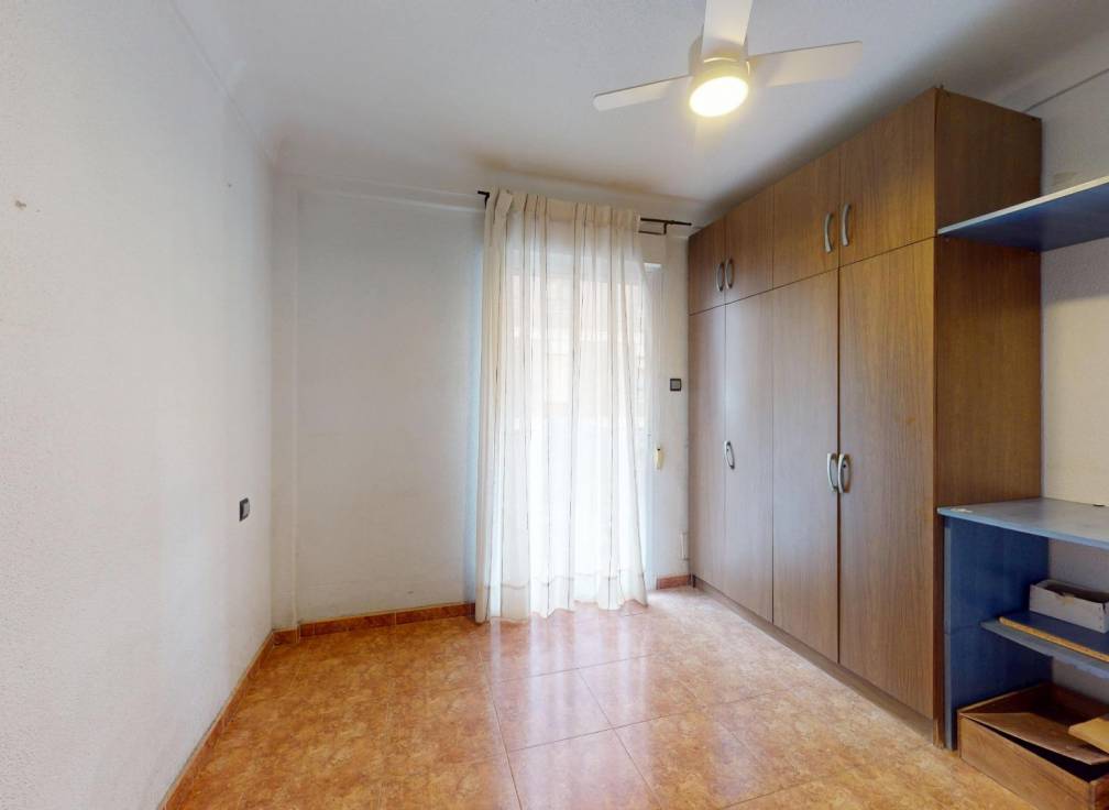 Segunda mano - Piso - Elche - Plaza Crevillente-Juzgados