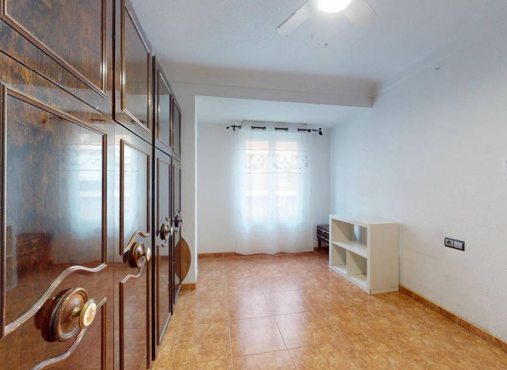 Segunda mano - Piso - Elche - Plaza Crevillente-Juzgados