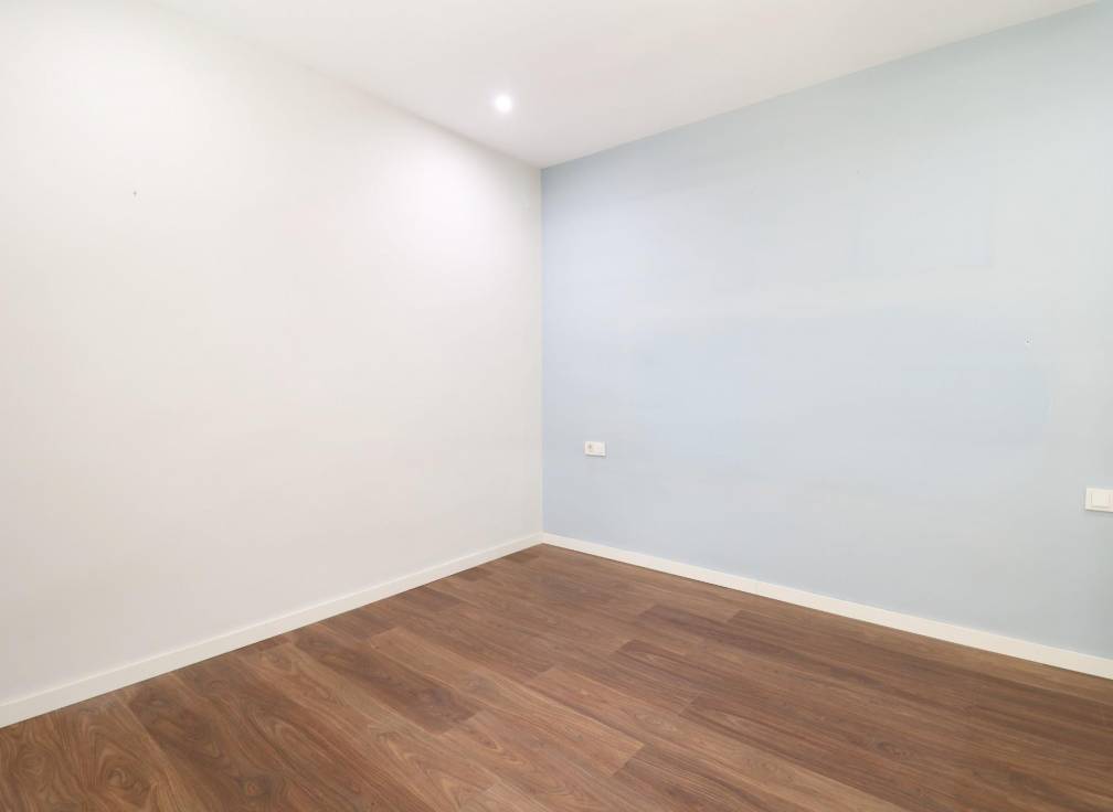Segunda mano - Piso - Elche - Plaza Crevillente-Juzgados