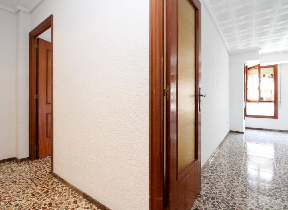 Segunda mano - Piso - Elche - Plaza Crevillente-Juzgados