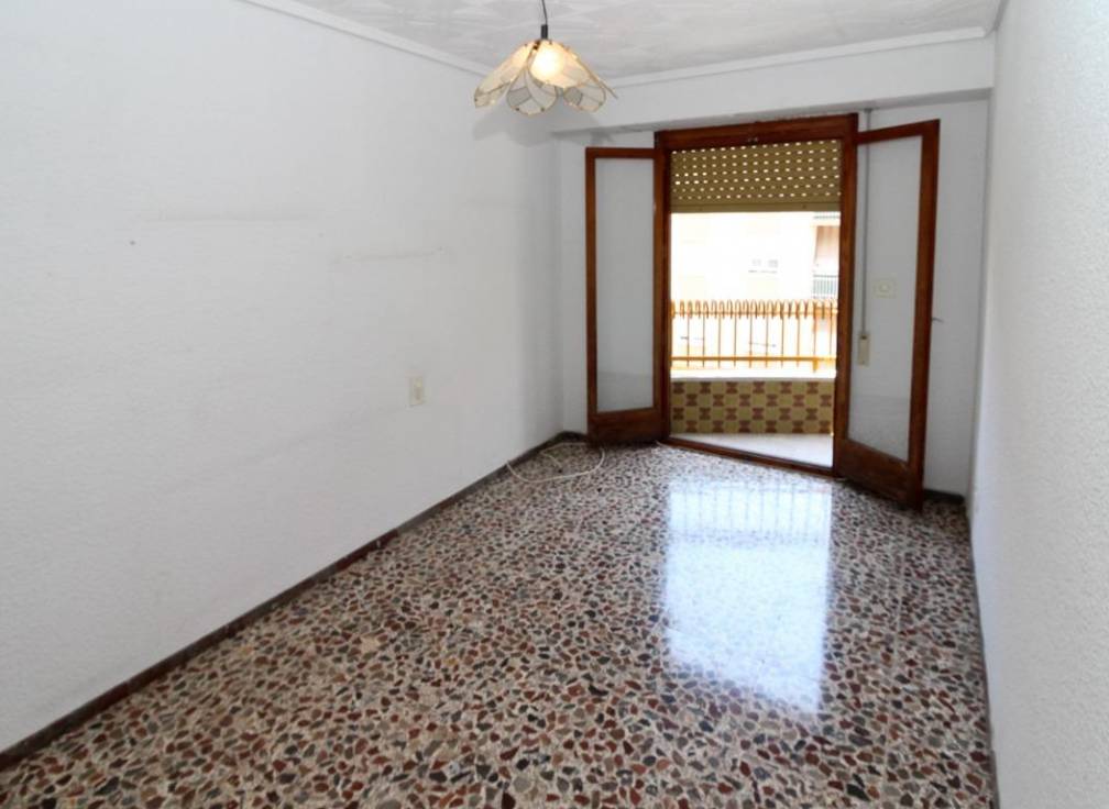 Segunda mano - Piso - Elche - Plaza Crevillente-Juzgados