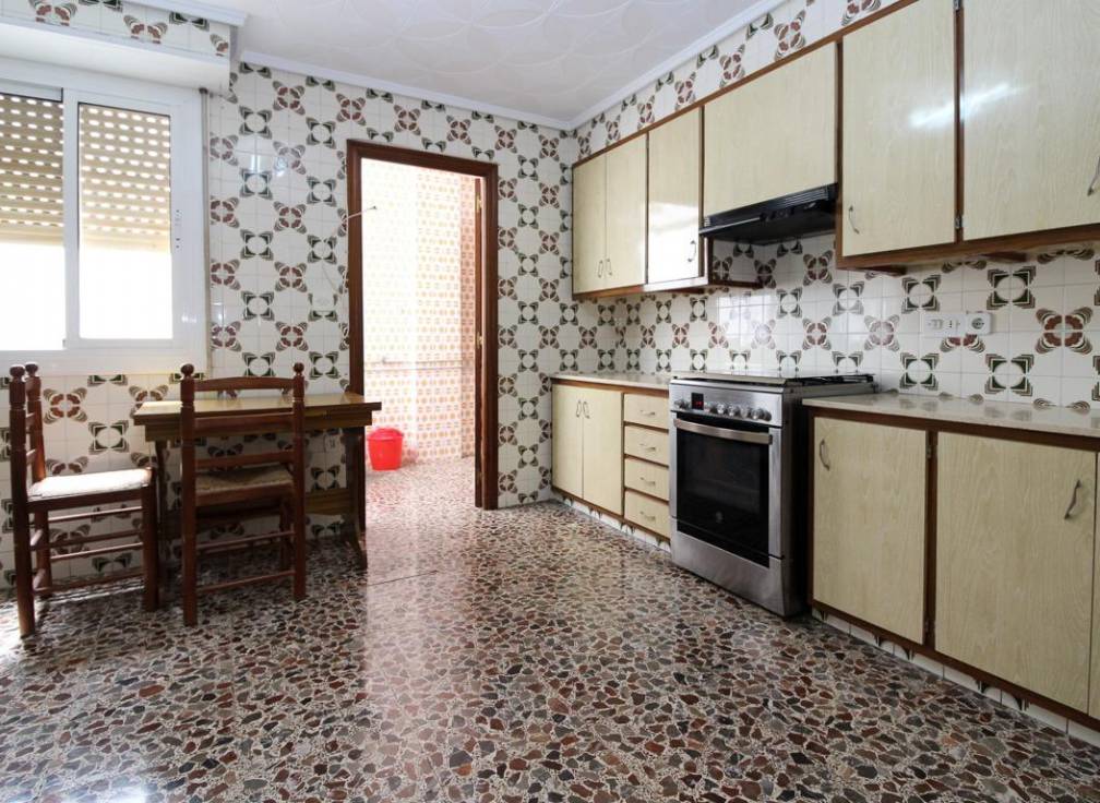 Segunda mano - Piso - Elche - Plaza Crevillente-Juzgados