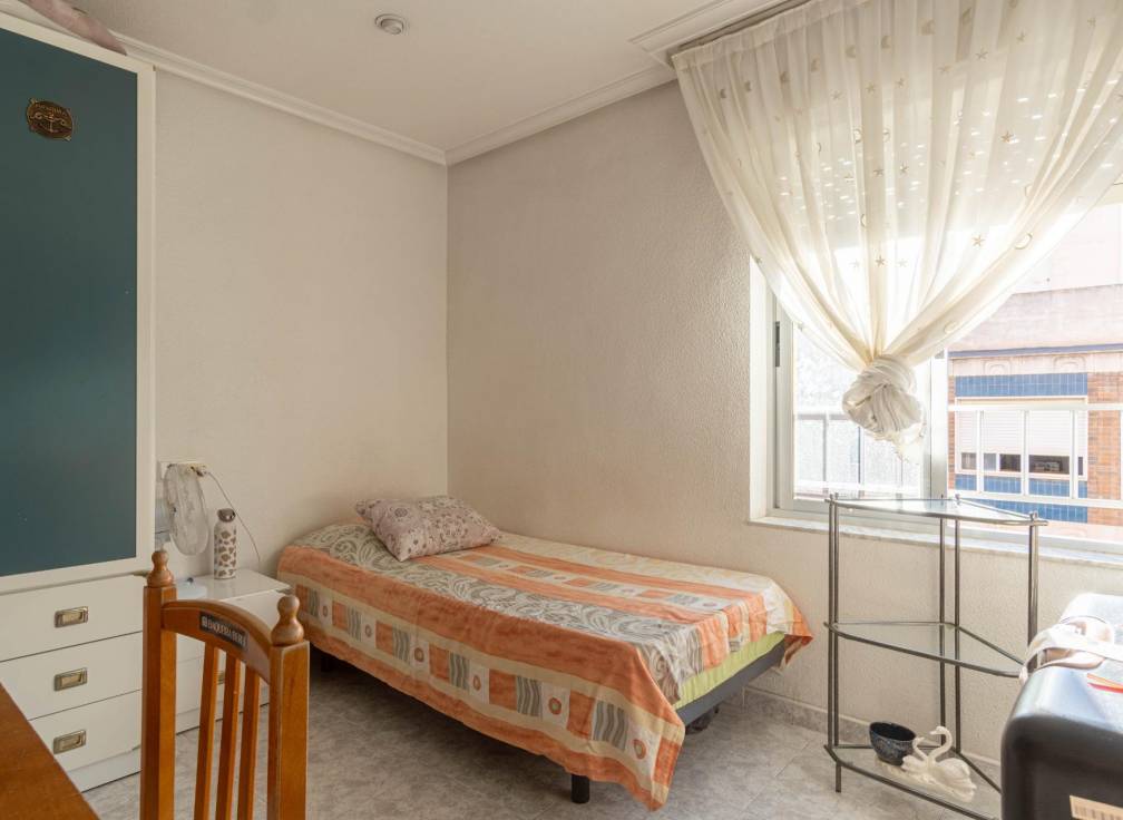 Segunda mano - Piso - Elche - Plaza Crevillente-Juzgados