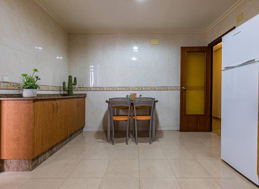 Segunda mano - Piso - Elche - Plaza Crevillente