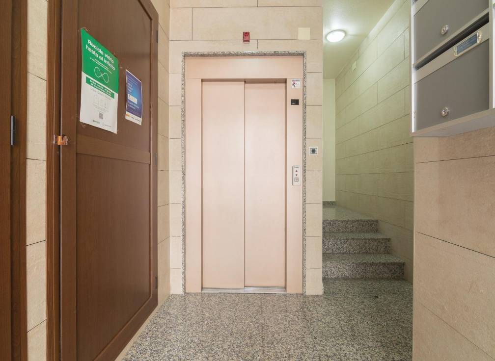 Segunda mano - Piso - Elche - Plaza Obispo Siuri