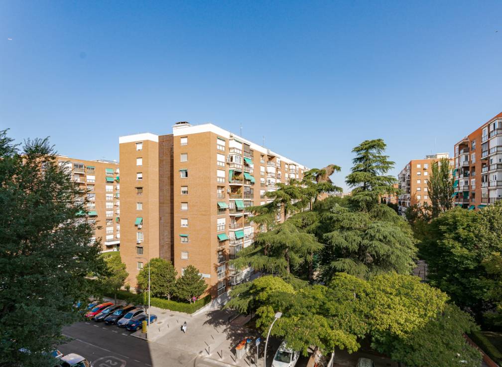 Segunda mano - Piso - Madrid - Santa Eugenia