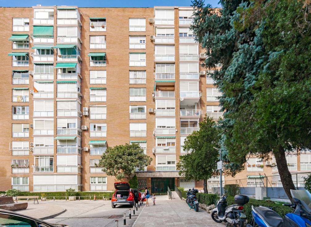 Segunda mano - Piso - Madrid - Santa Eugenia