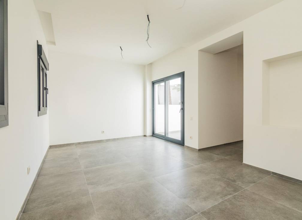 Segunda mano - Triplex - Elche - Raval - Puertas Coloradas