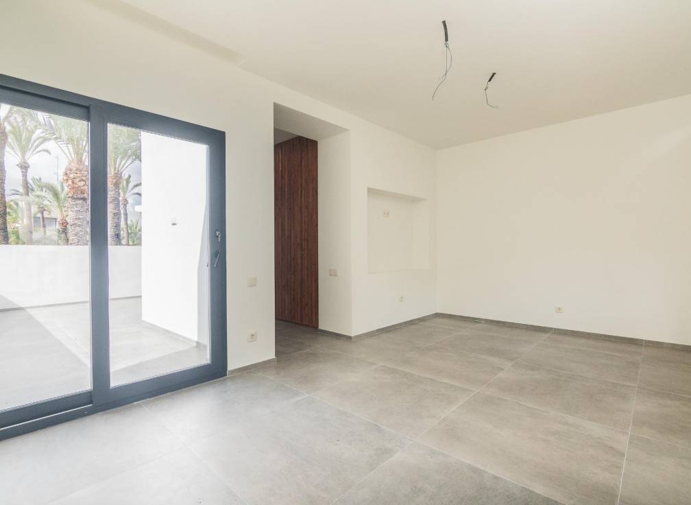 Segunda mano - Triplex - Elche - Raval - Puertas Coloradas