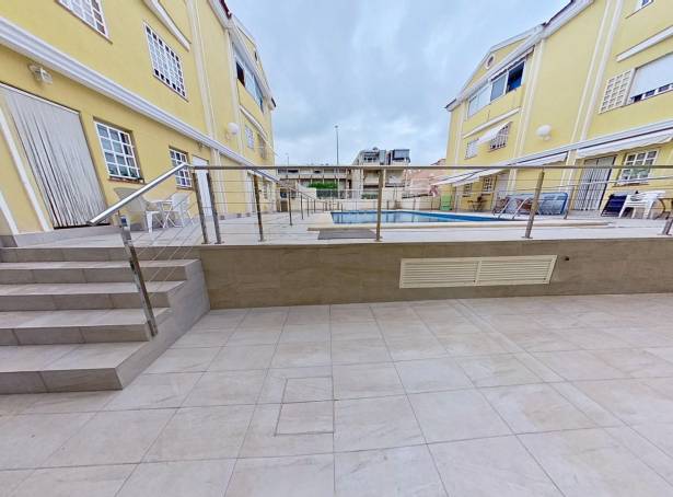 Townhouse - Resale - Santa Pola - Santiago bernabeu